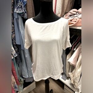 Columbia Womens L Pullover Short Sleeve T Shirt White. Size S